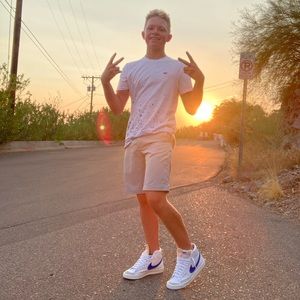 Meet your Posher, Hank